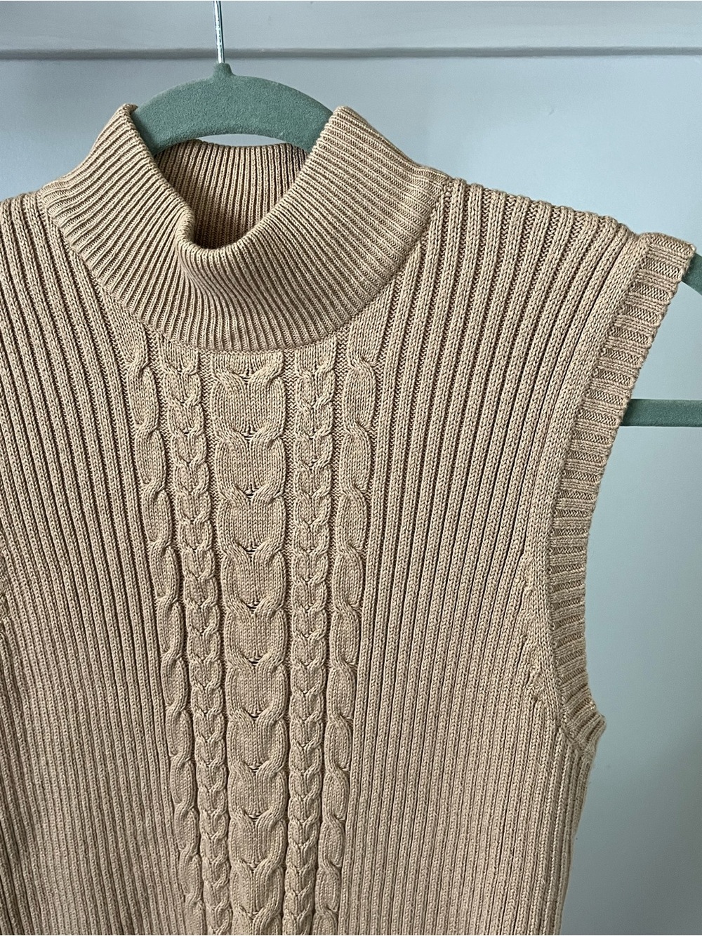 Jessica Sleeveless Cable Knit Turtleneck Sweater Vest Size M
